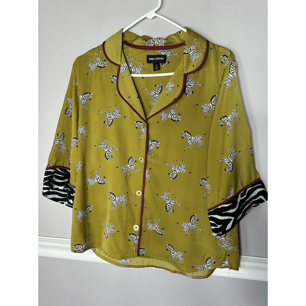 Room Service Women's Top Sz S/P‎ Zebras Animal Print 3/4 Sleeves Piping